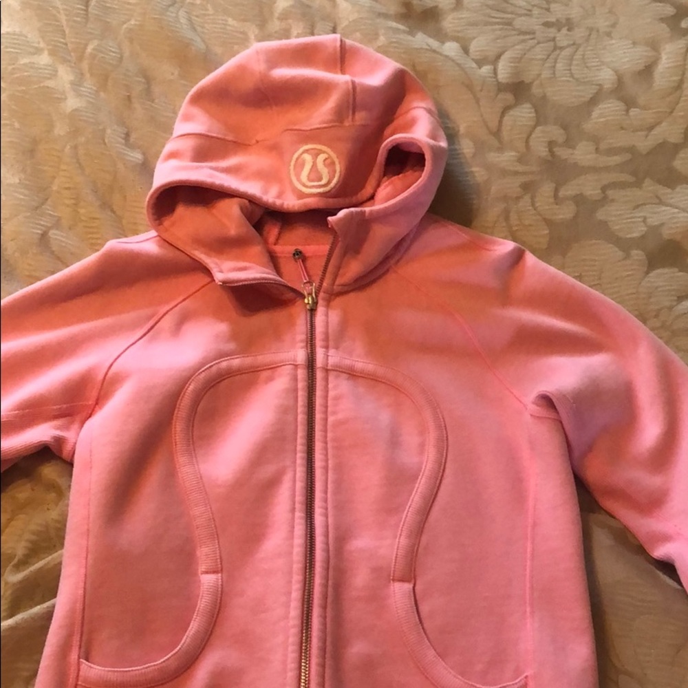 Lululemon size 8